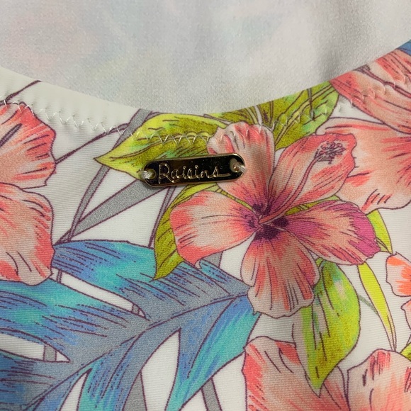 ‼️RAISINS CHEEKY RUFFLE One Piece Swim Size XL‼️ - Picture 8 of 16